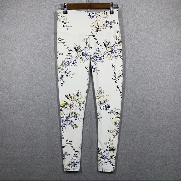 Victoria's Secret Pants - Victoria Secret Sport Knockout Leggings Sz Small‎